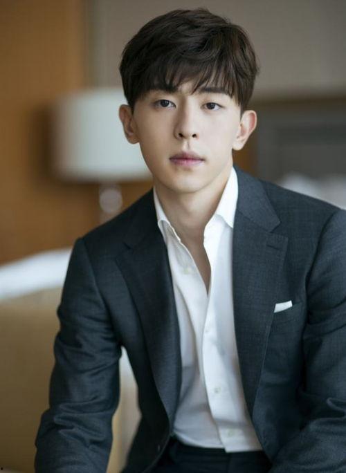 圈内人爆料cp29,明星CP幕后故事大揭秘! 第3张 圈内人爆料cp29,明星CP幕后故事大揭秘! 第3张